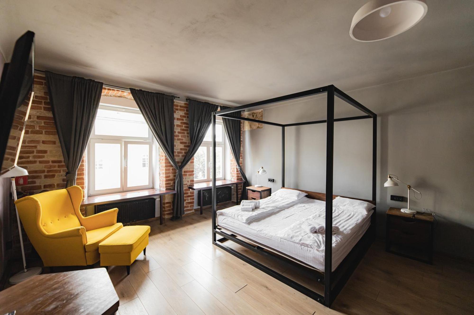 Apartments Justlvivit At The Rynok Square Экстерьер фото