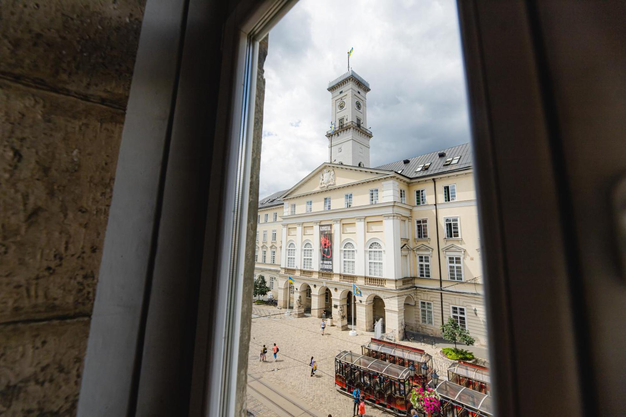 Apartments Justlvivit At The Rynok Square Экстерьер фото